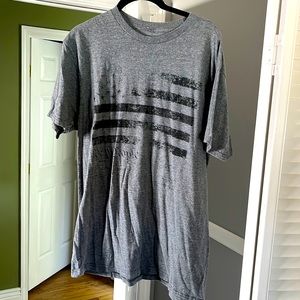 Large Grey American flag Apt 9 short sleeve shirt